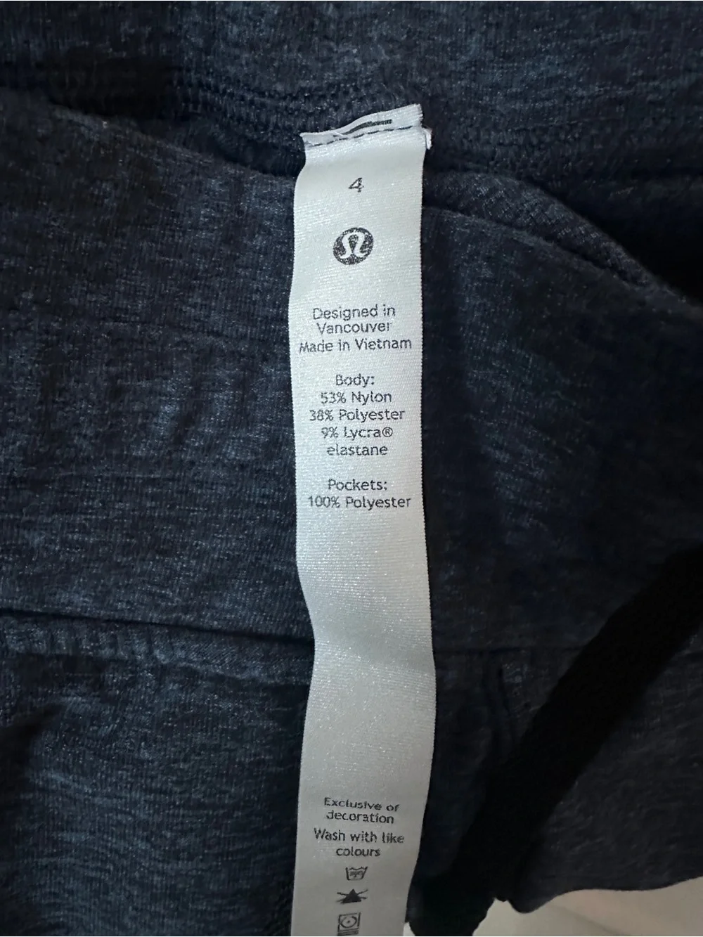 lululemon Women’s Jogger Pants Size 4 Charcoal Gray Stretch Cropped